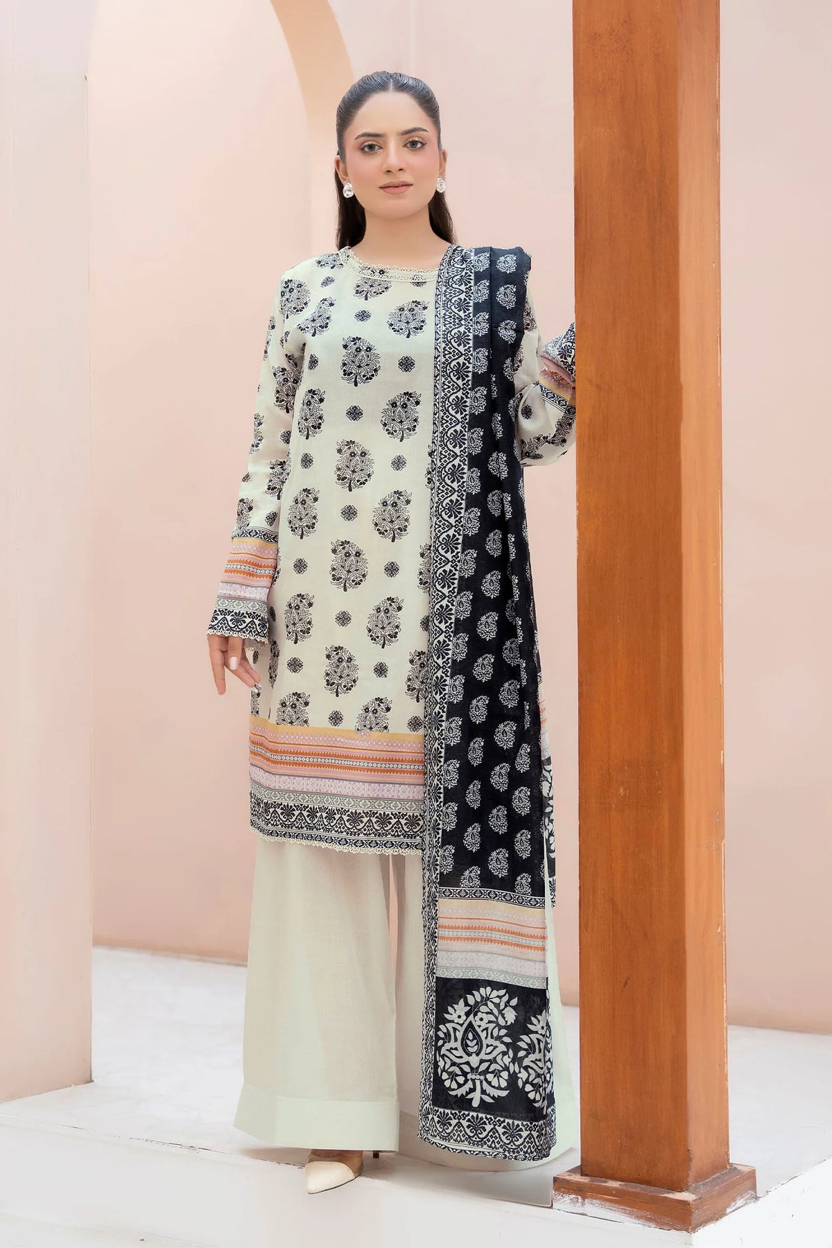 3 Piece - Unstitched Premium Printed Lawn