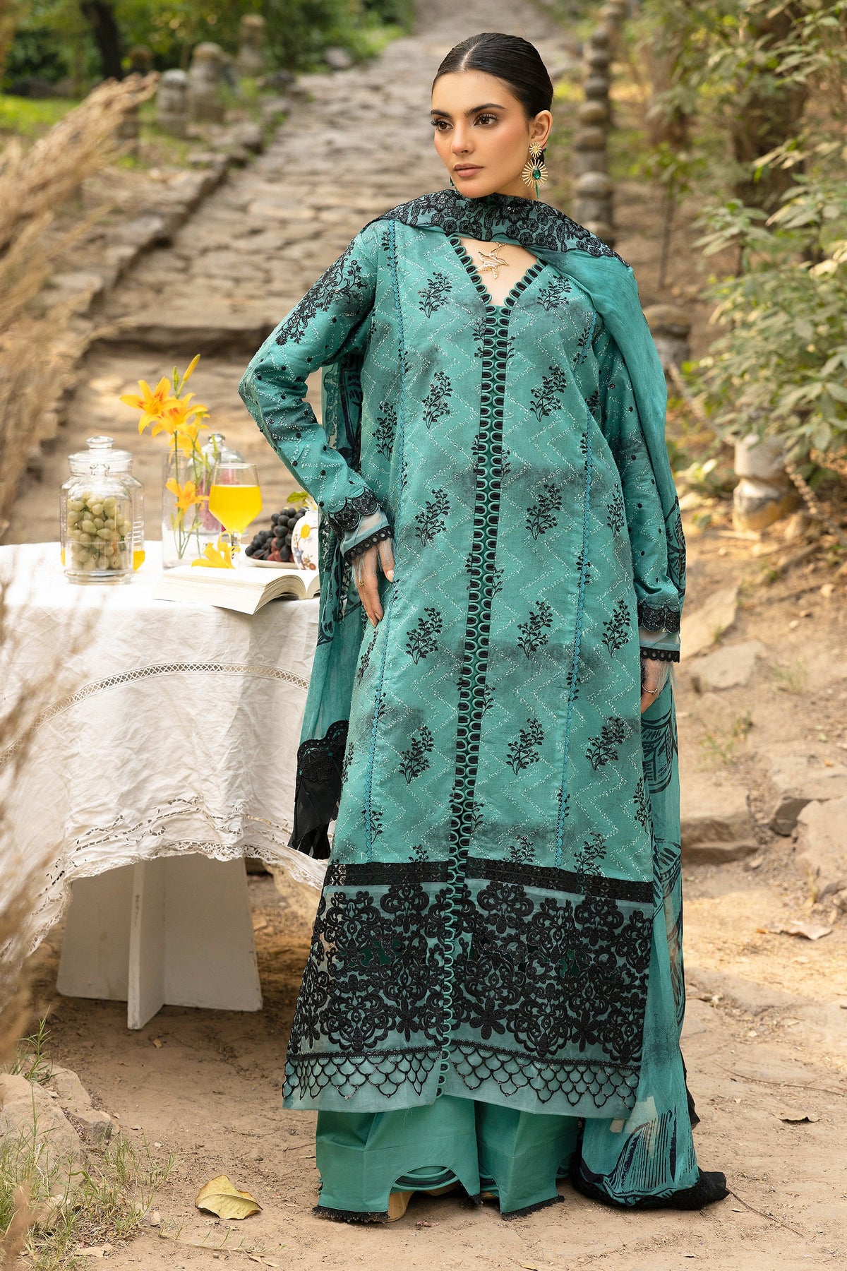 Unstitched 3 Piece - Embroidered Lawn Suit